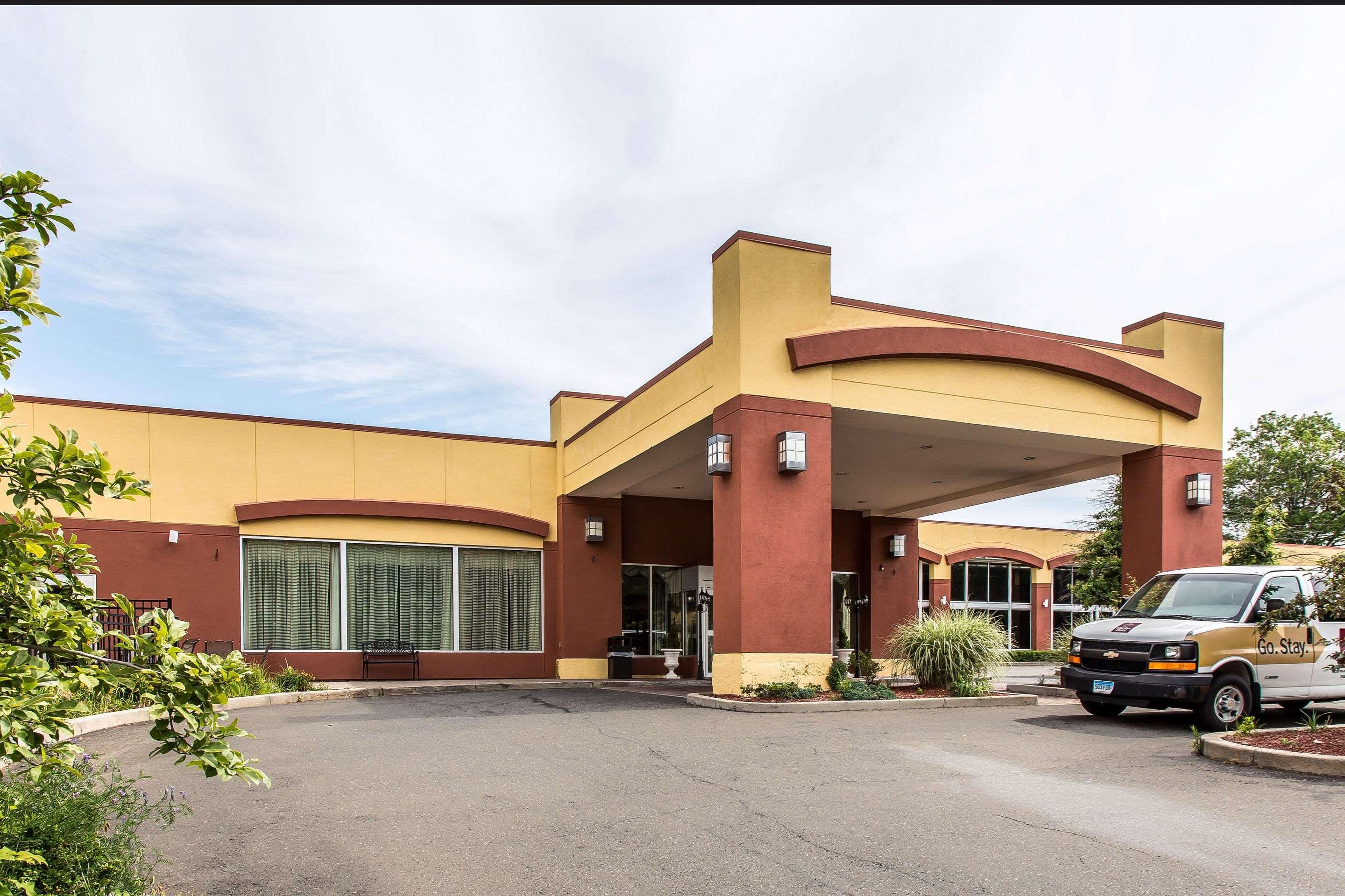 Clarion Hotel & Suites Hamden-New Haven Dış mekan fotoğraf