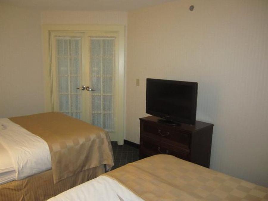 Clarion Hotel & Suites Hamden-New Haven Dış mekan fotoğraf