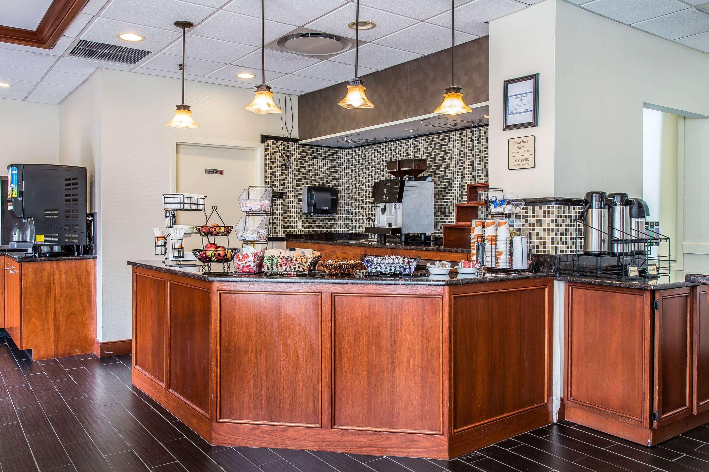 Clarion Hotel & Suites Hamden-New Haven Dış mekan fotoğraf