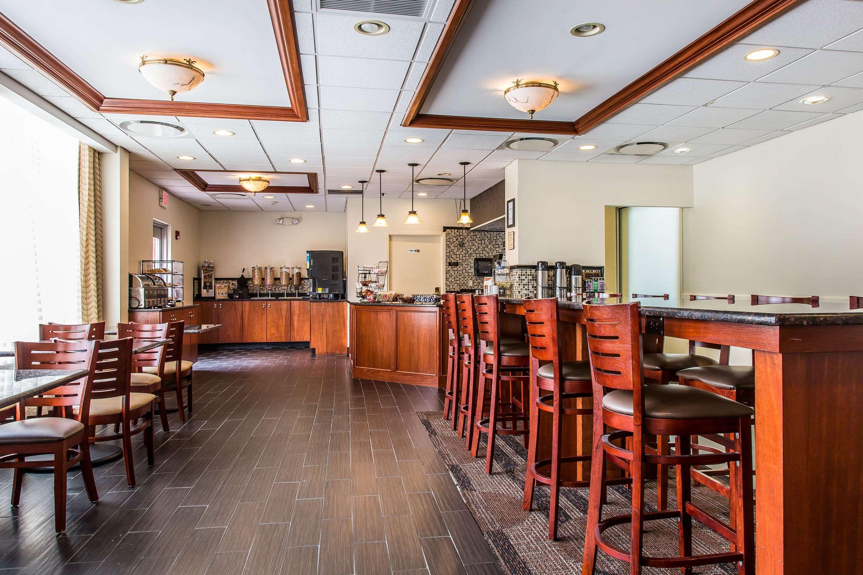 Clarion Hotel & Suites Hamden-New Haven Dış mekan fotoğraf
