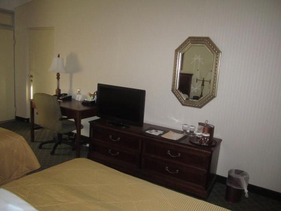 Clarion Hotel & Suites Hamden-New Haven Dış mekan fotoğraf