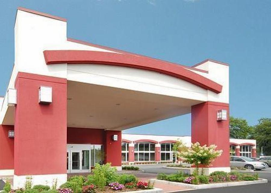 Clarion Hotel & Suites Hamden-New Haven Dış mekan fotoğraf