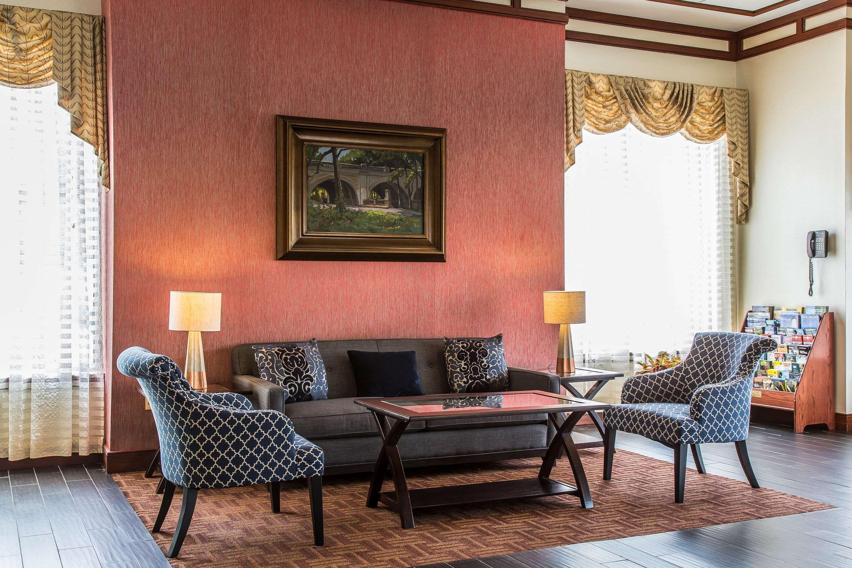 Clarion Hotel & Suites Hamden-New Haven Dış mekan fotoğraf